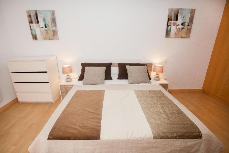 Apartamentos Soho Boutique Plaza Mayor Caces Δωμάτιο φωτογραφία