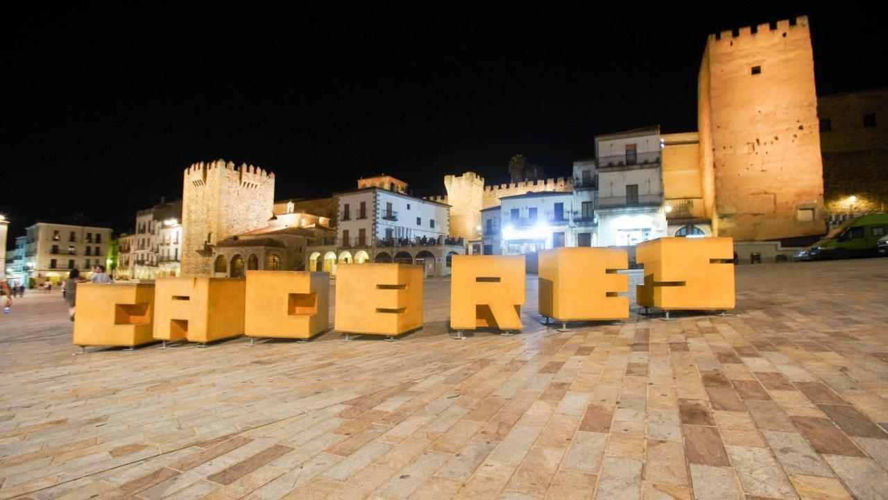 Apartamentos Soho Boutique Plaza Mayor Caces Εξωτερικό φωτογραφία
